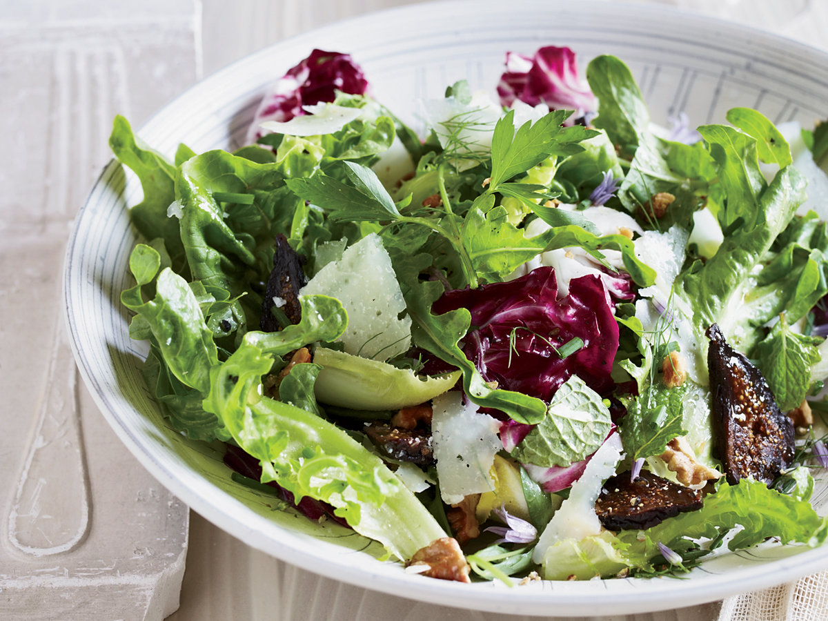 Salat iz. Салат микс. Салатный микс Green Salad. Зеленый салат Грин Mix. Салат с миксом из зелени.